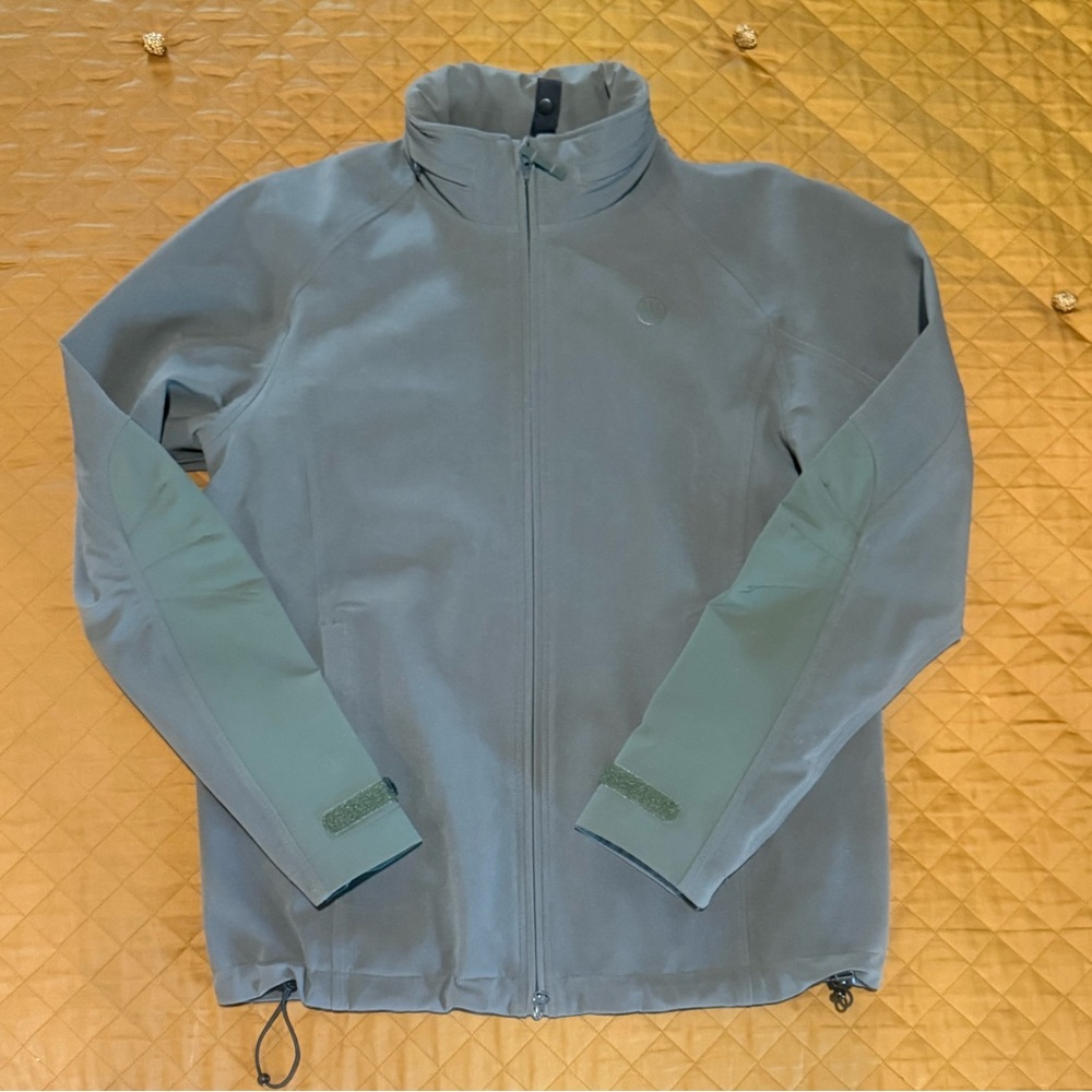 Men's Beretta Gray and Green Softshell Jacket with hood size Medium